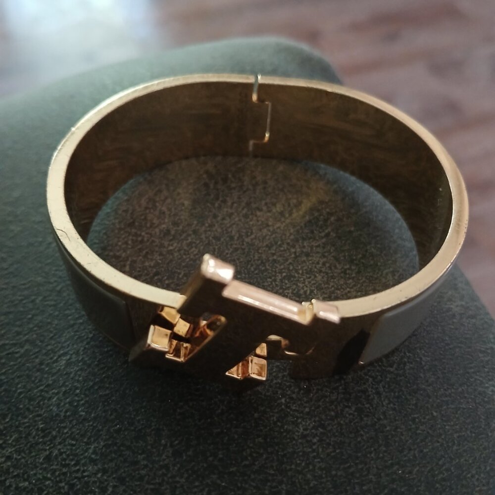 Hermes designer bracelet - Picture 3 of 3